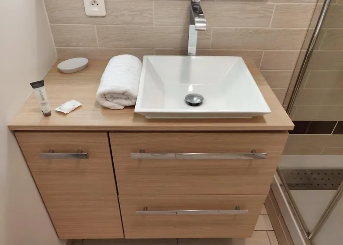 Appart'homecity - Lessard Appartement *